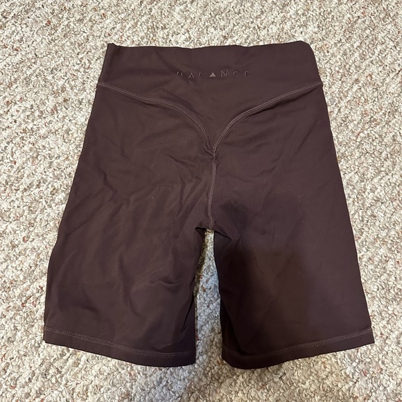 Balance Athletica Pants - Balance Athletica brown biker shorts